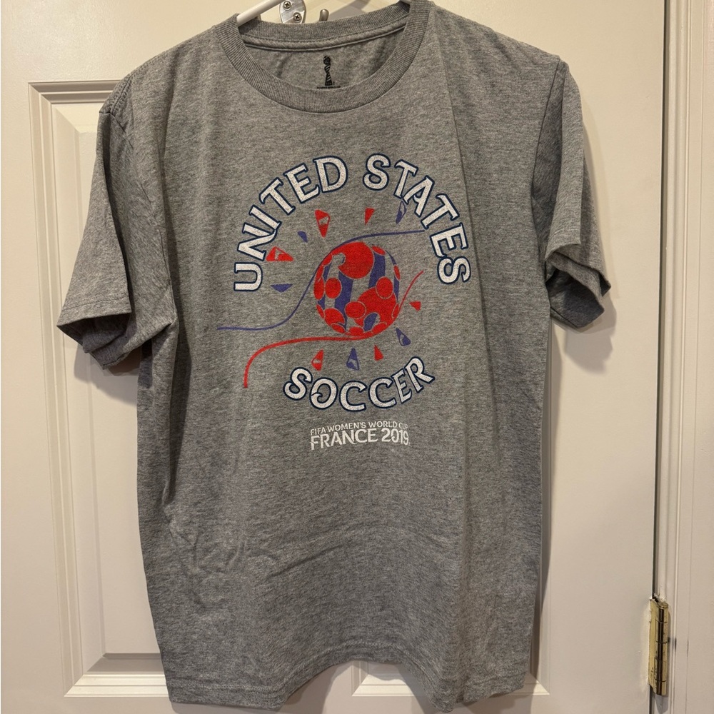Gray United States Soccer T-Shirt from FIFA 2019 Women’s World Cup, size Large